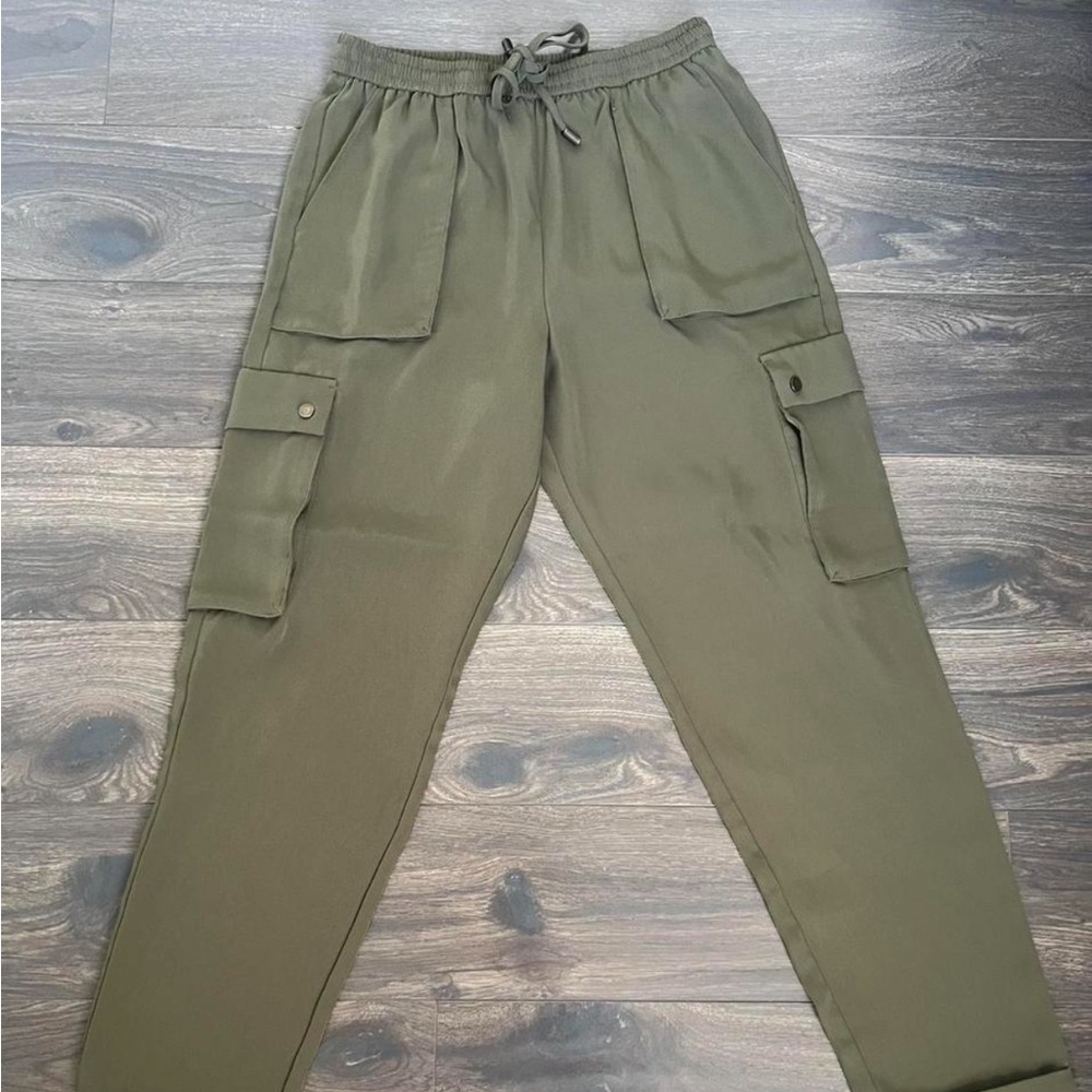 Forever 21 Green Cargo Pants with Elastic Waistband